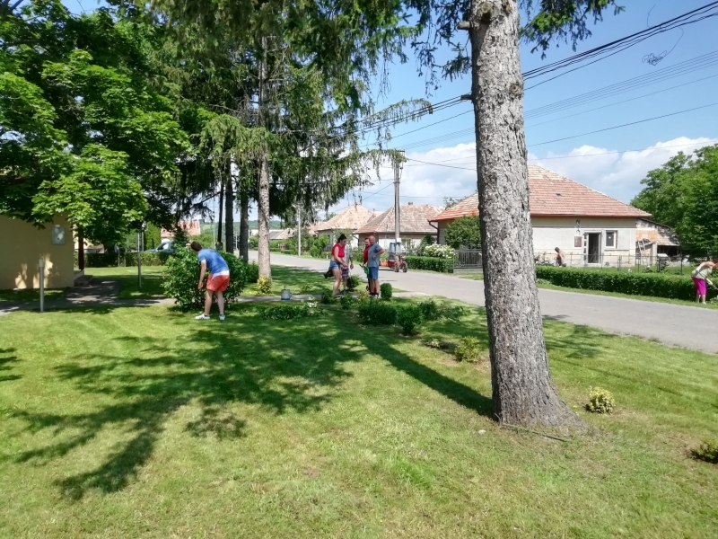 Skrášľovanie obce 08.06.2019